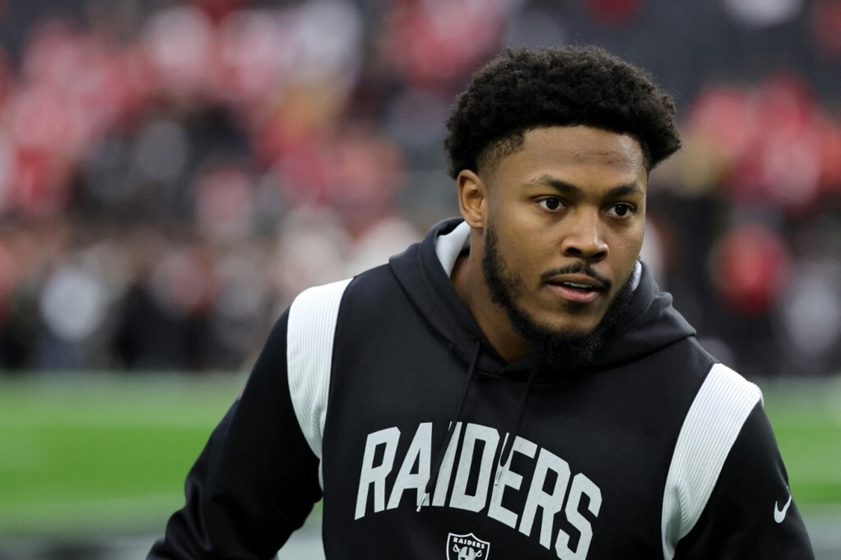 Josh Jacobs Returns To Raiders After Agreeing To New Contract