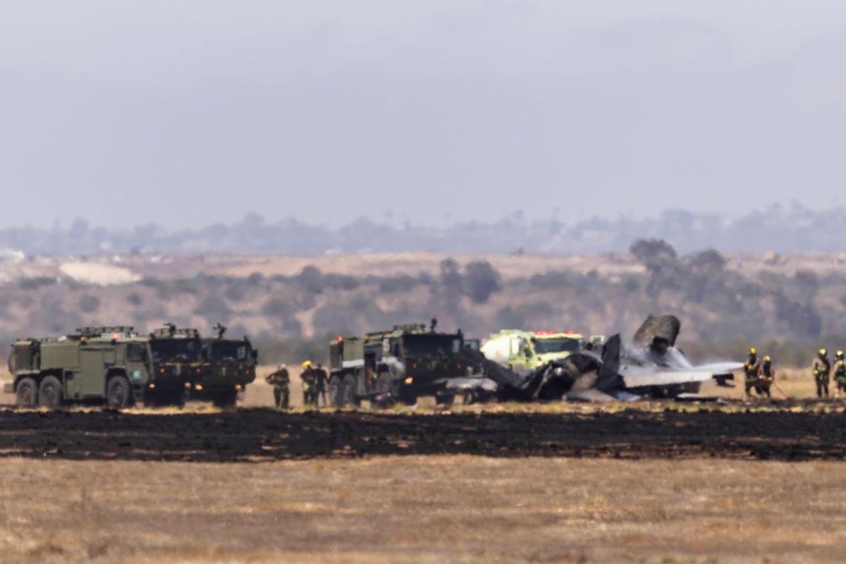 US fighter jet crashes near famed "Top Gun" military base in San Diego
