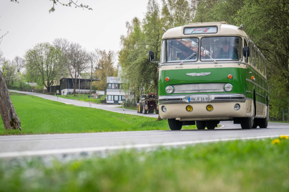 Dieser DDR-Oldtimer-Bus fährt bald wieder durch Sachsen: Das ist der Grund