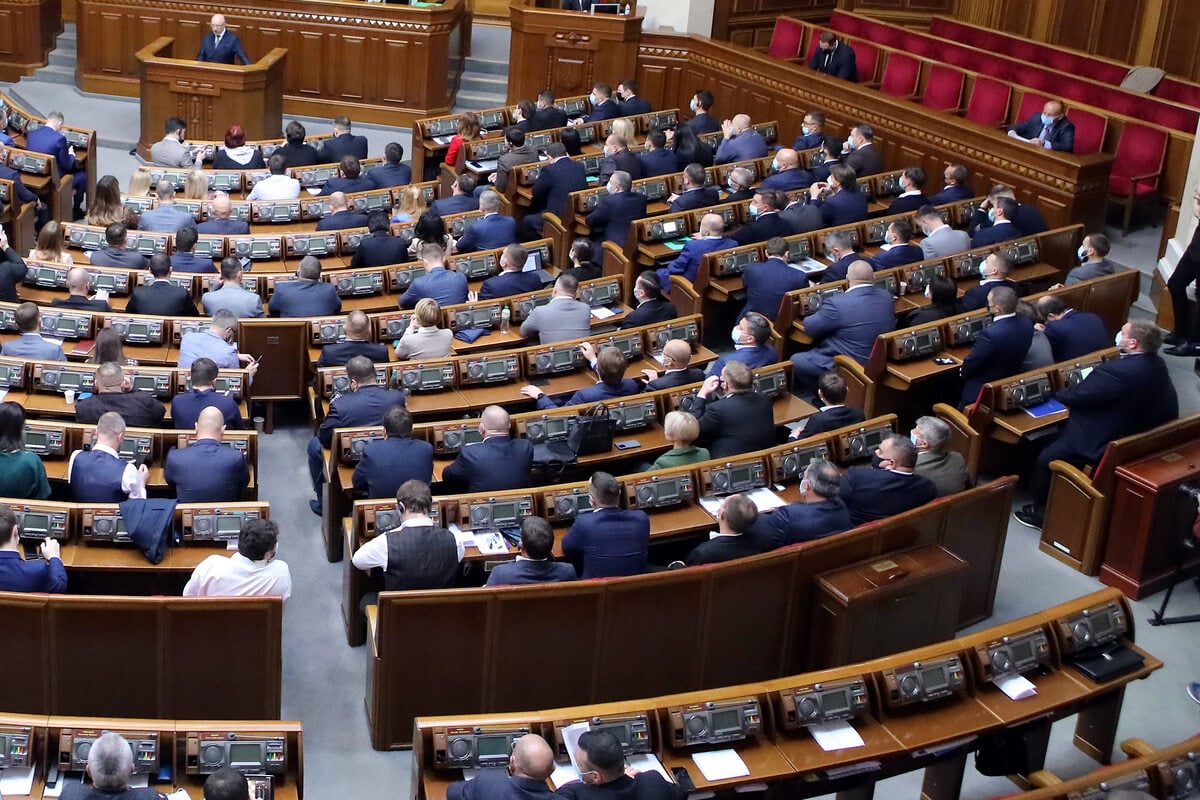 Ukraine-Krieg-Kriegsrecht-und-Mobilmachung-bis-Mai-verl-ngert