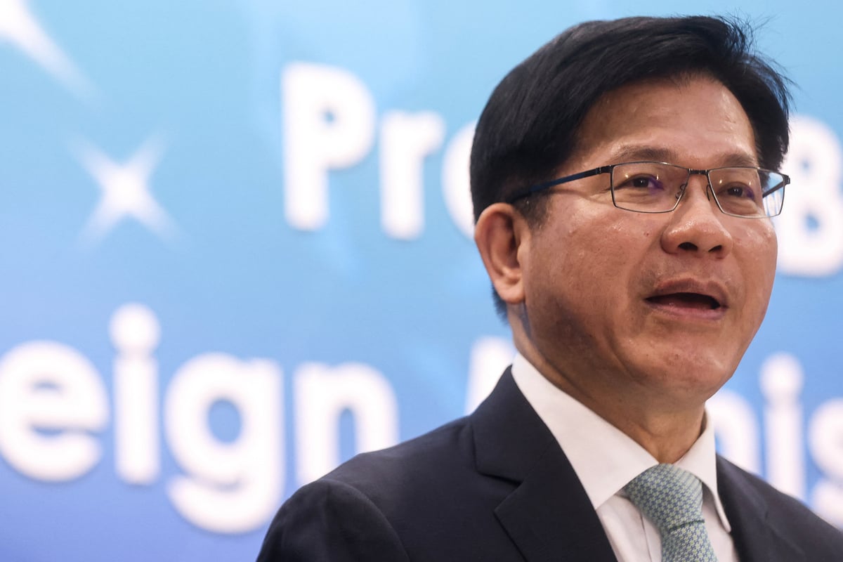 Taiwan's foreign minister says island "will not bow its head" in clap back at China