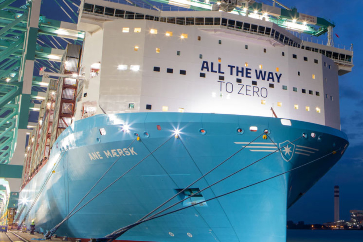 Containerschiff mit besonderem Antrieb läuft erstmals Hamburg an