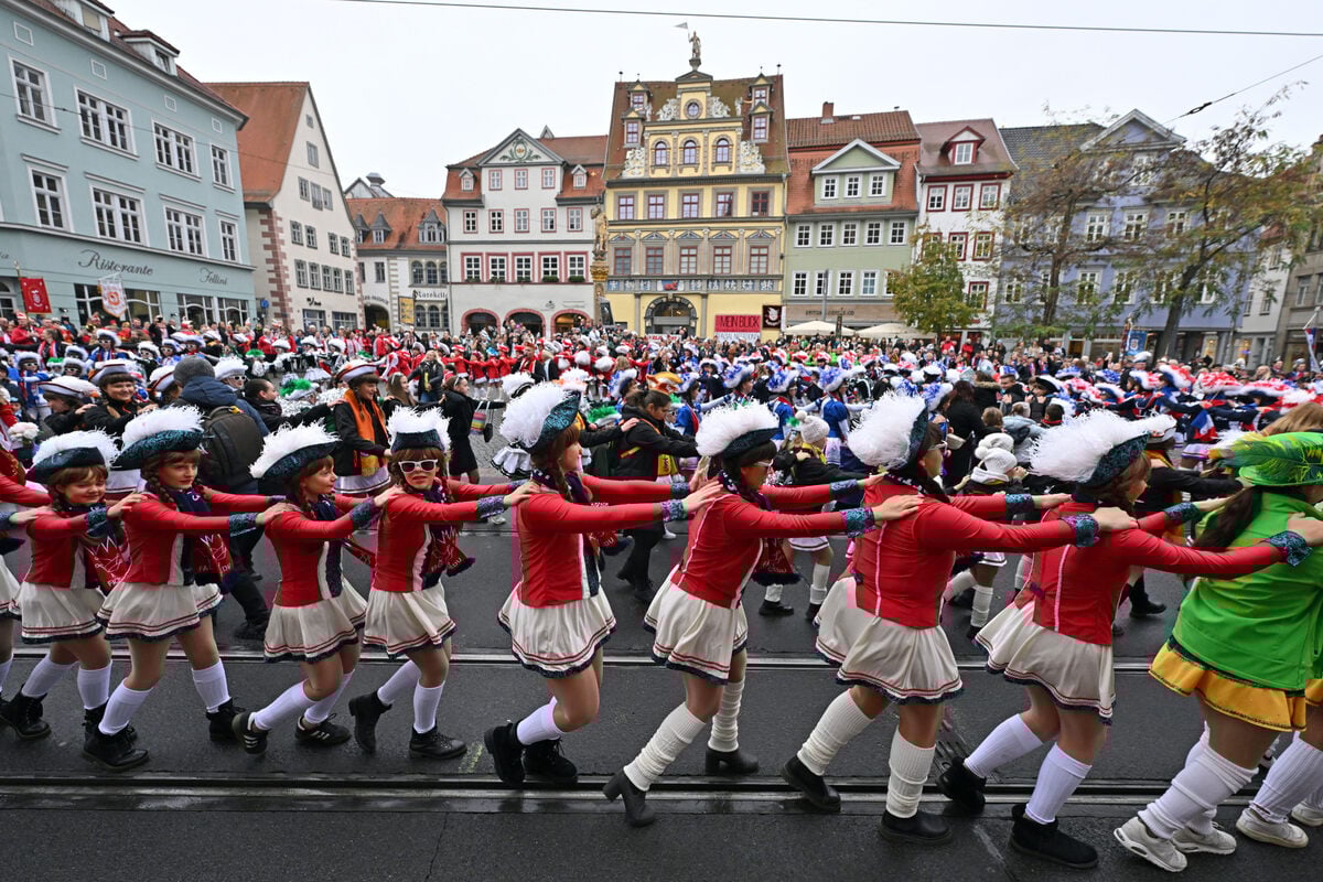 Helau-und-Ahoi-Saisonstart-in-der-Staatskanzlei