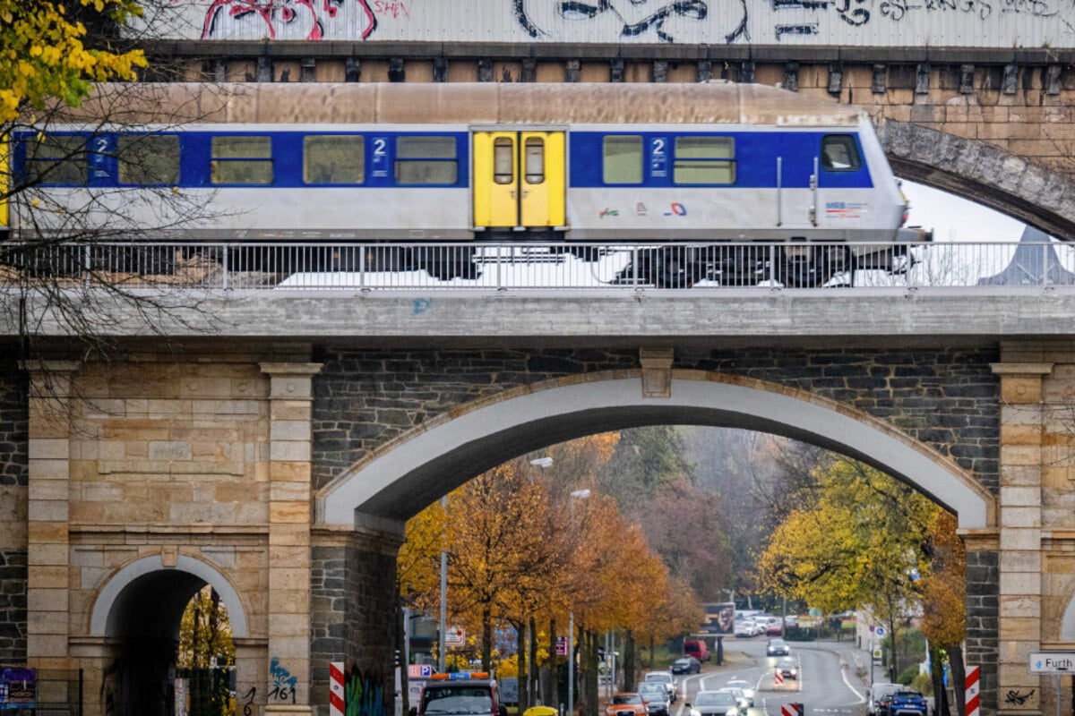 Neuer Bahn-Ärger zwischen Chemnitz und Leipzig: Hier fahren monatelang Busse statt Züge