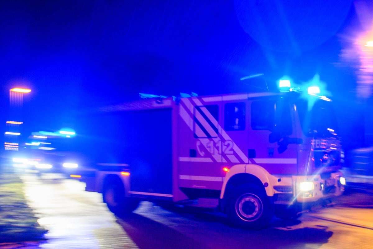 Millionen-Schaden-nach-Gro-brand-in-Buckau-Waren-Feuerteufel-am-Werk-