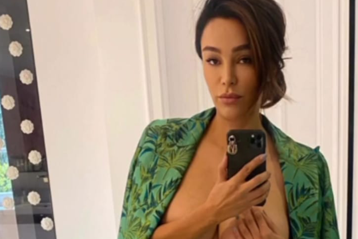 Verona Pooth Oben Ohne Sie Bittet Fans Um Dringenden Rat