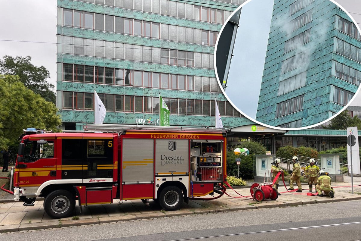 Alarm im Haus der Presse! Qualm steigt auf, Feuerwehr eilt zu Hochhaus