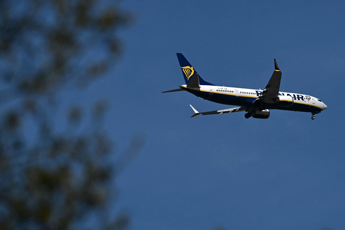 Man nearly sucked out of "detached" airplane window during dramatic flight from Greece to Germany