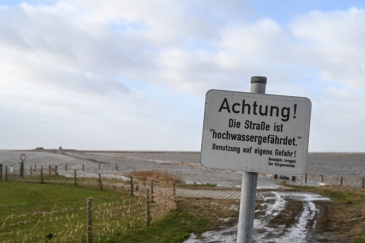 beh-rden-warnen-vor-hochwasser-und-sturm-im-norden