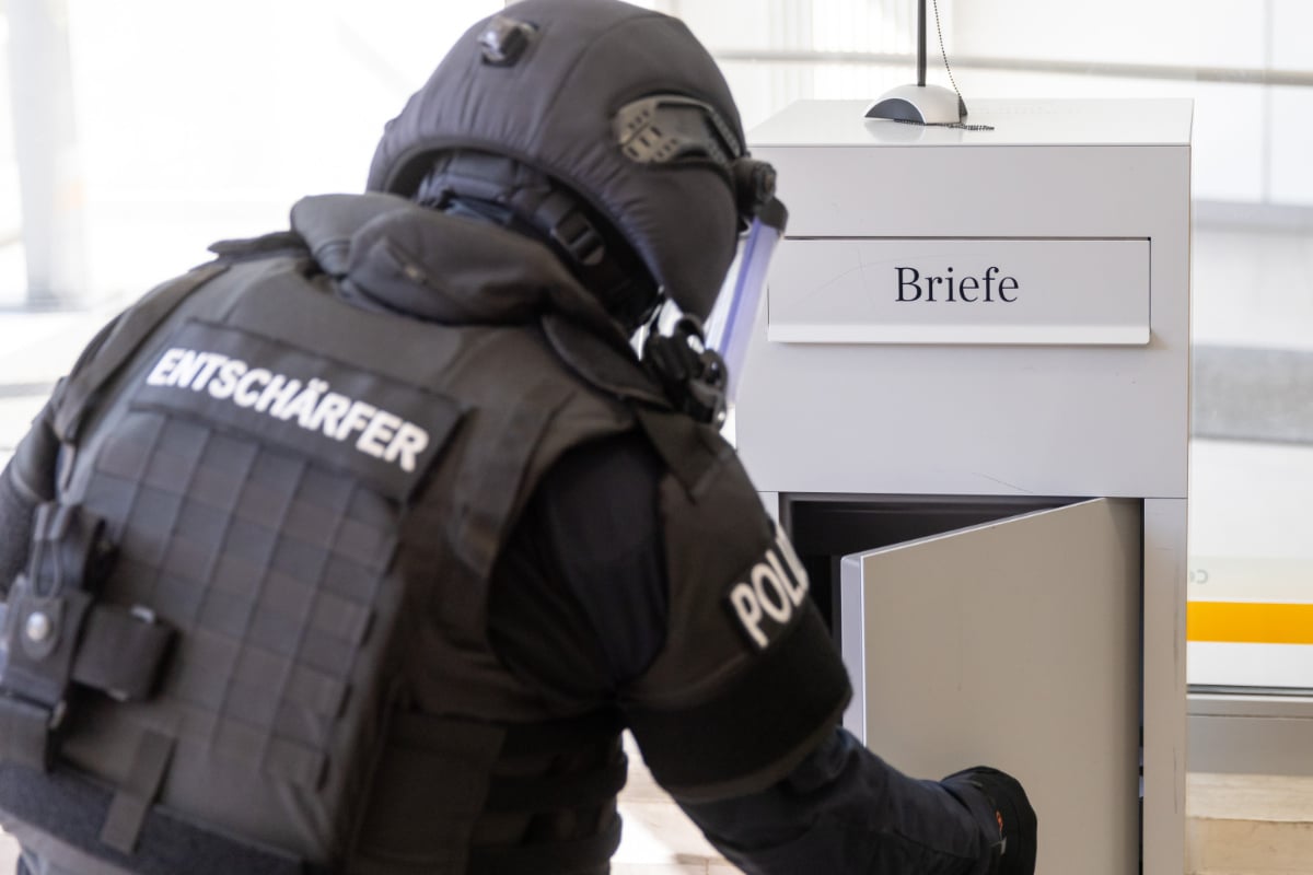 Skrupelloser Erpresser! Polizei Warnt Commerzbank-Kunden Vor ...