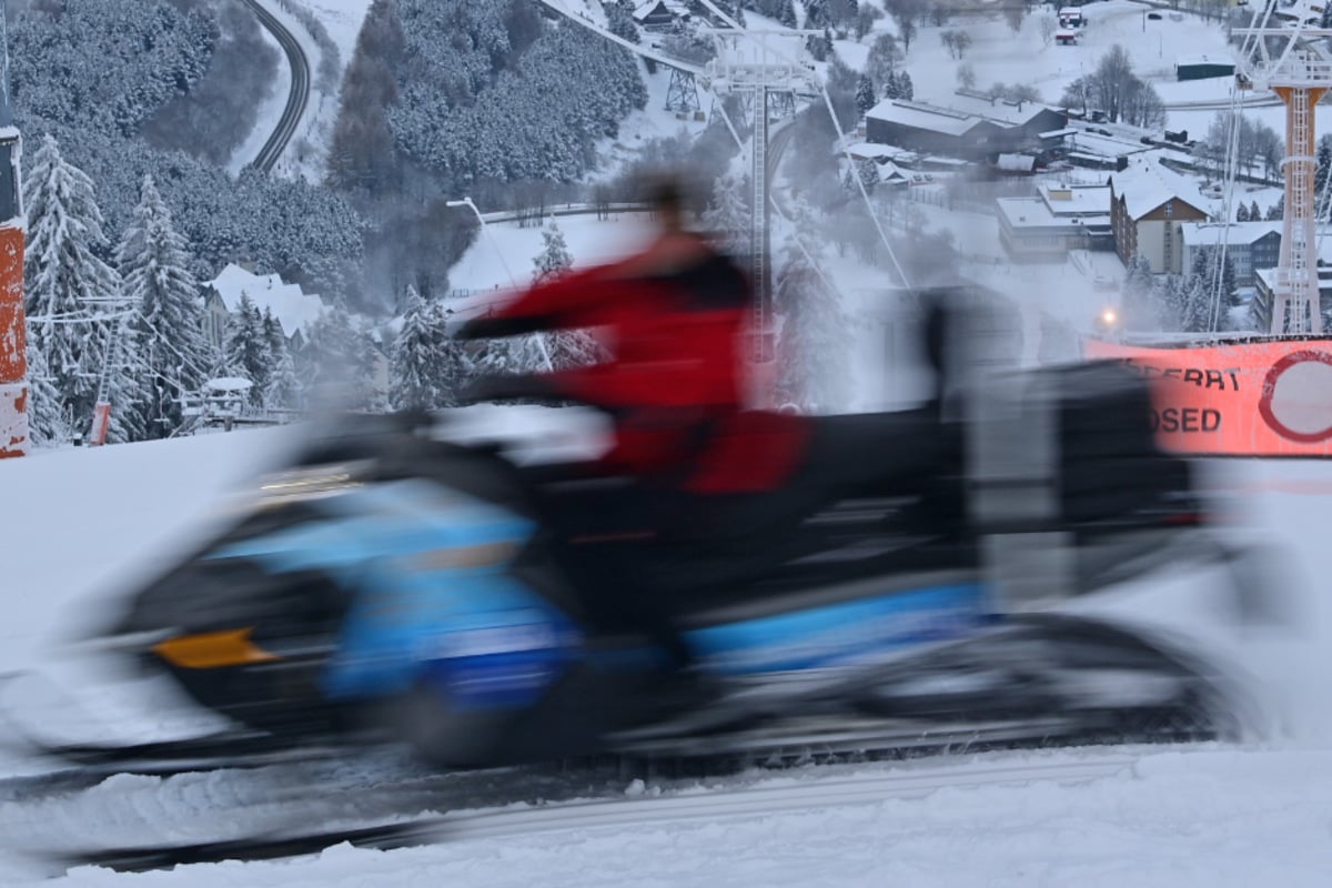 Berliner Skifahrerin (†64) stürzt von Piste in Tirol und stirbt