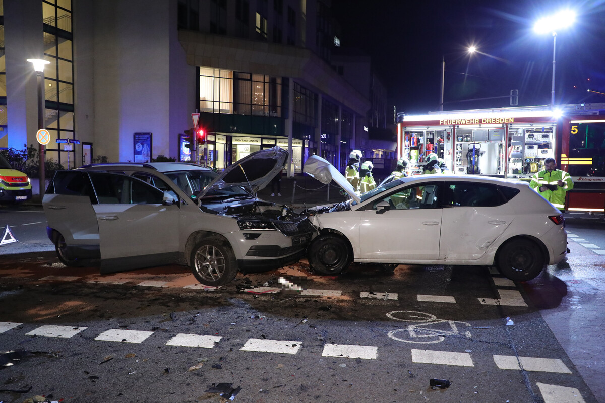 Crash An Kreuzung In Dresden: Acht Verletzte Nach Unfall In Der Altstadt