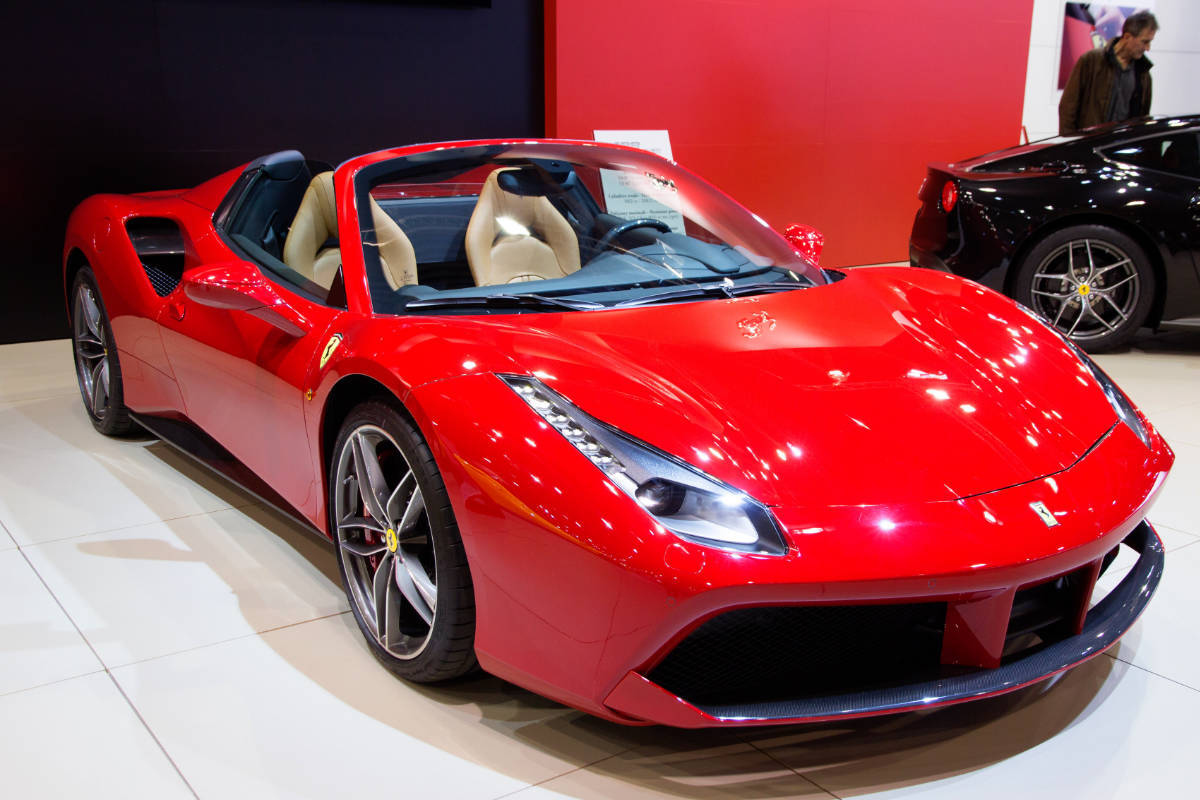 A66-Crash: 35-Jähriger fährt seinen 200.000-Euro-Ferrari zu Schrott