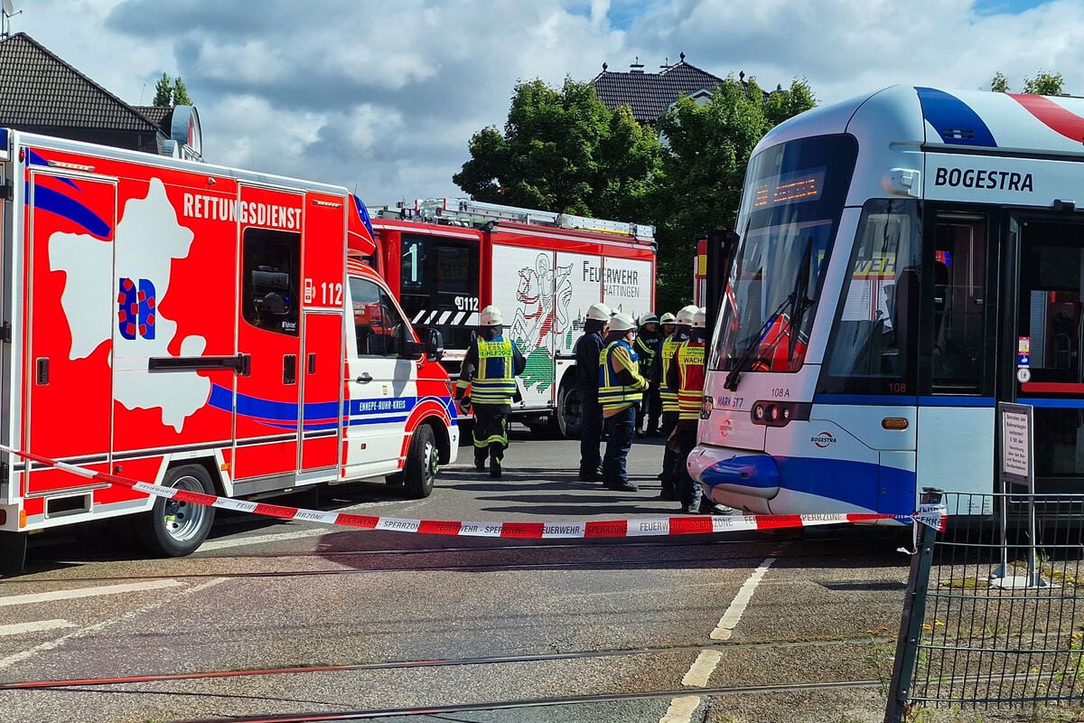 T-dlicher-Unfall-in-NRW-Senior-in-Hattingen-von-Stra-enbahn-berfahren