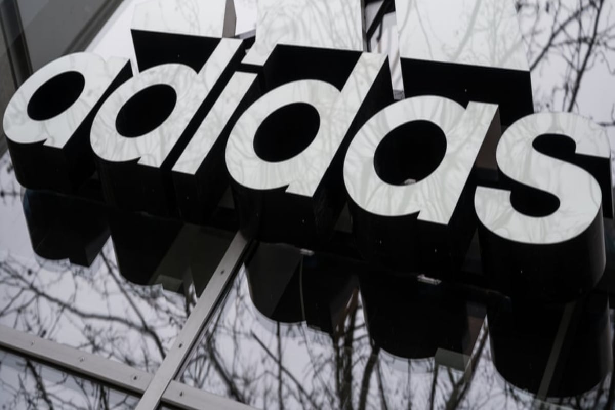 Korruptionsverdacht in China: Zwei Mitarbeiter verlassen Adidas, Führungsebene betroffen!