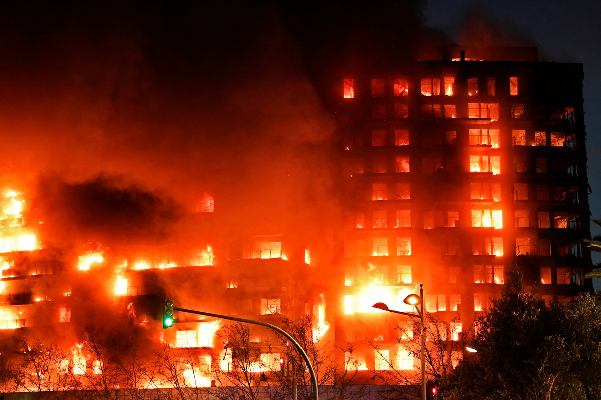 Katastrophales Feuer in Valencia kostet vier Menschen das Leben