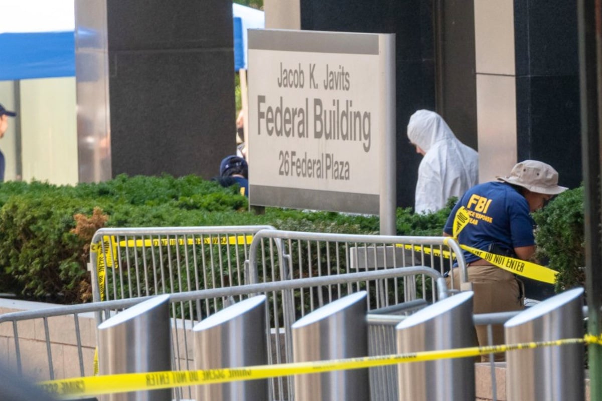 Man arrested for setting fire outside federal building in New York – possible motives revealed