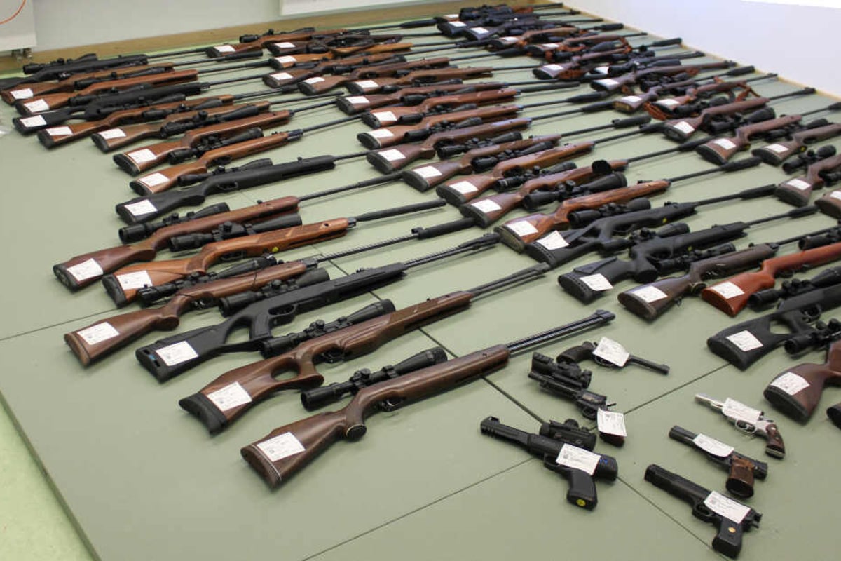 Waffenfund In Grafenau Rentner Hortet Waffen Und Mehrere 1000 Schuss Munition Tag24