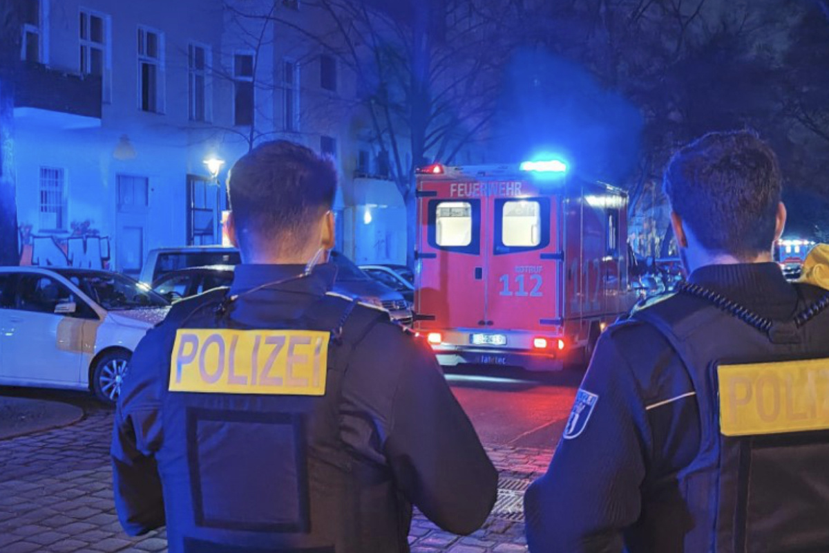 Berlin: Ein Toter, Zwei Verletzte - Mann Stirbt Bei Familien-Drama In ...