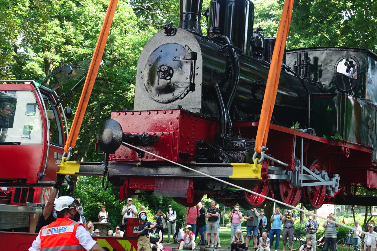 Jan Reiners Ist Wieder Da Restaurierte Dampflok Der Teufelsmoorbahn Ist Zuruck In Bremen Tag24