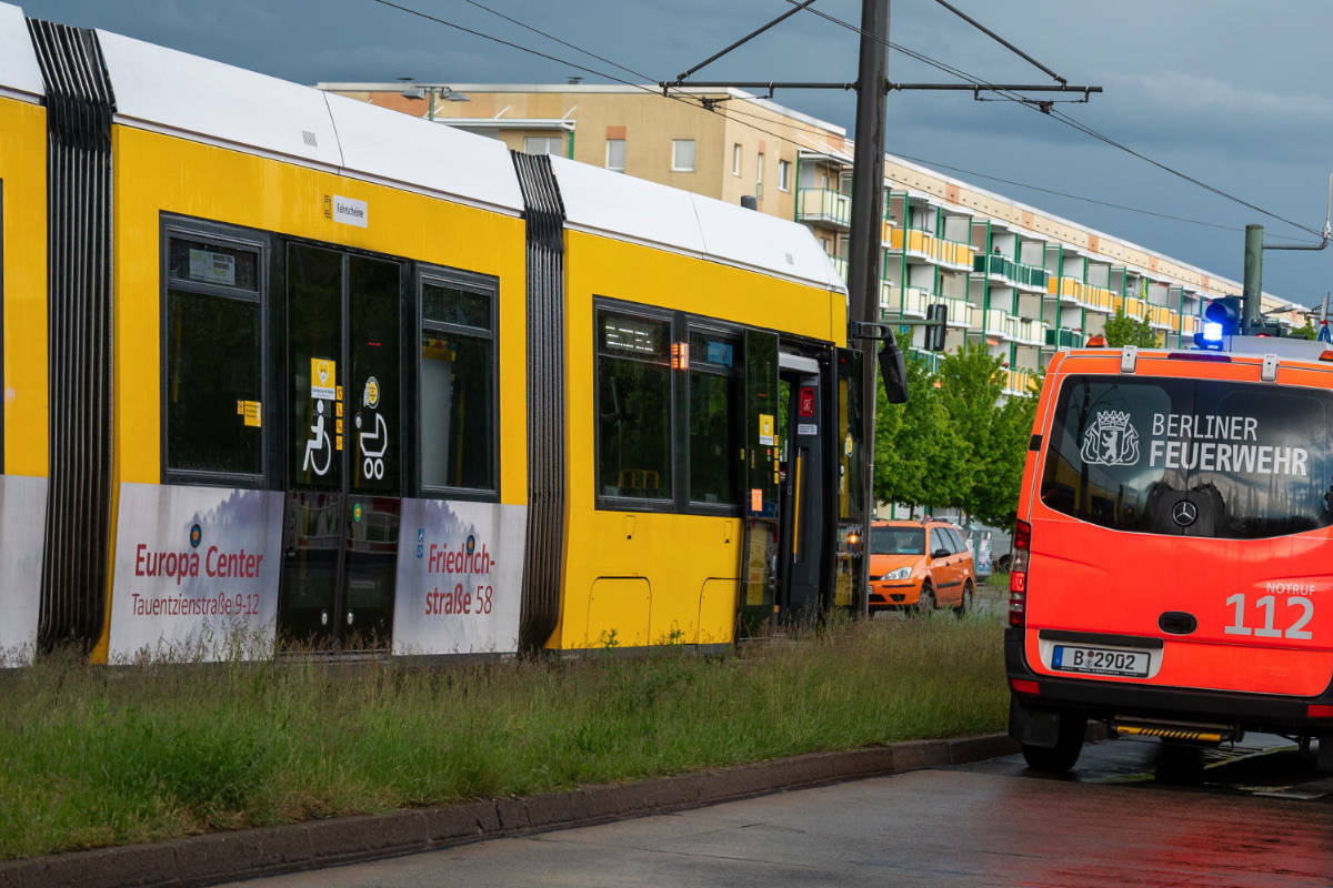 56-Jähriger in Berlin-Pankow von Straßenbahn erfasst und getötet