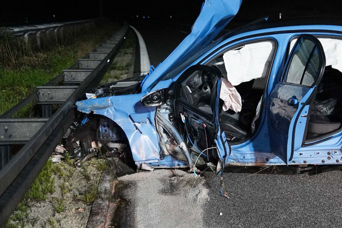 Todlicher Unfall Auf A93 In Bayern Fahrer Aus Bmw Geschleudert Beifahrer Erleidet Schweren Schock Tag24