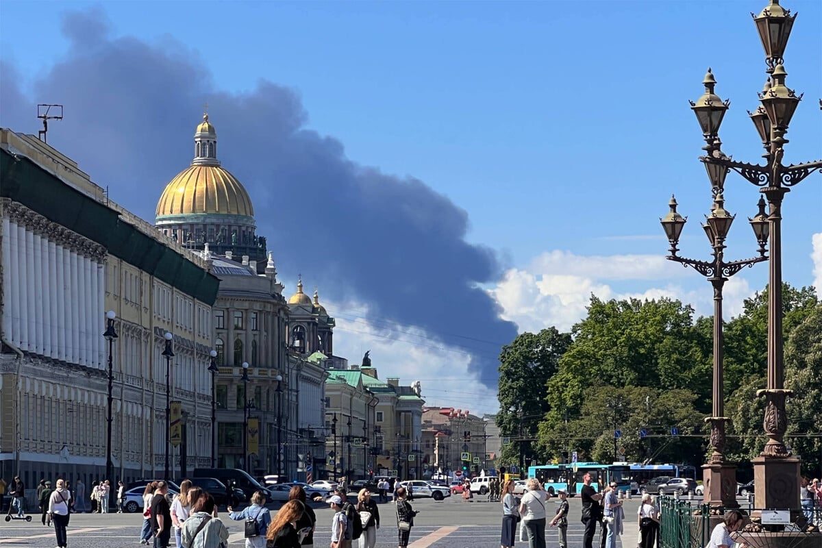 Ukraine launches attack on St. Petersburg, denies Russia seized key town