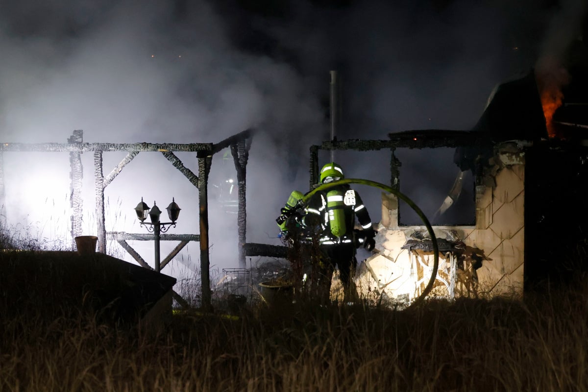 Feuerwehreinsatz in Chemnitz: Wieder Laubenbrand!