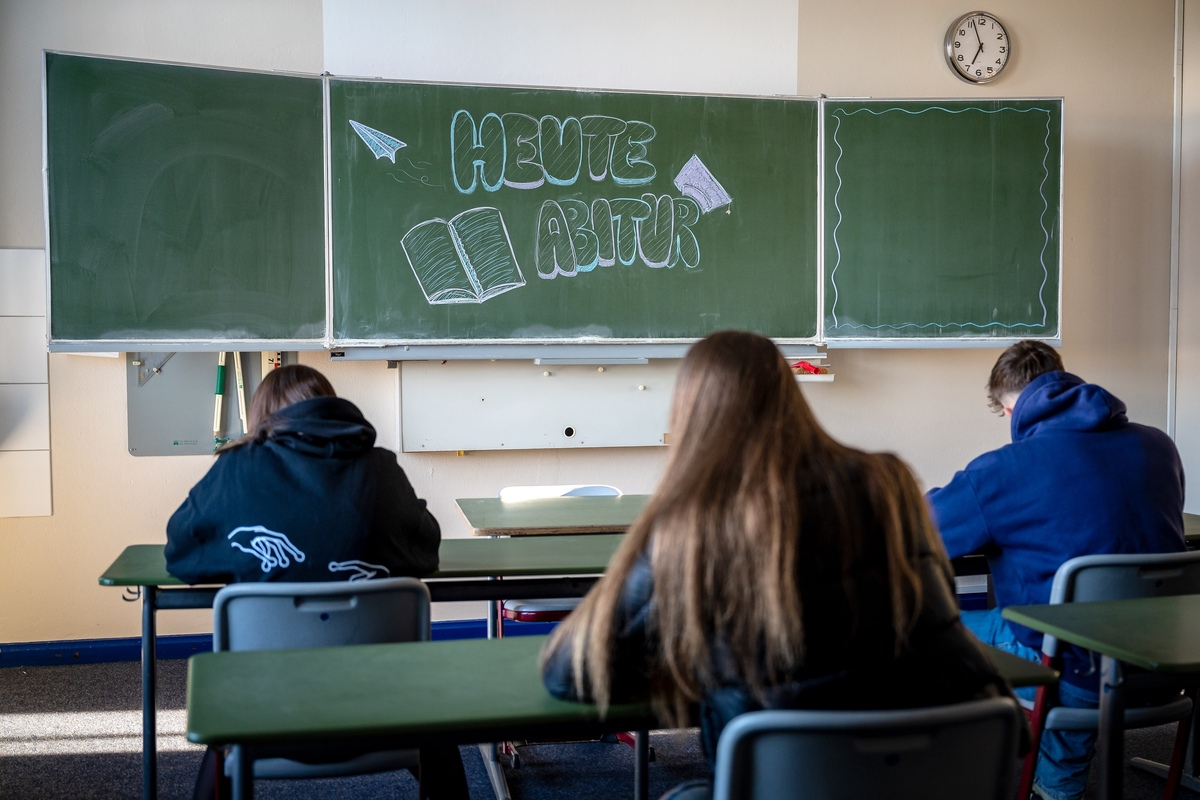 Guter Abi-Schnitt in Thüringen: Doch bei anderen Prüfungen rasseln viele Schüler durch