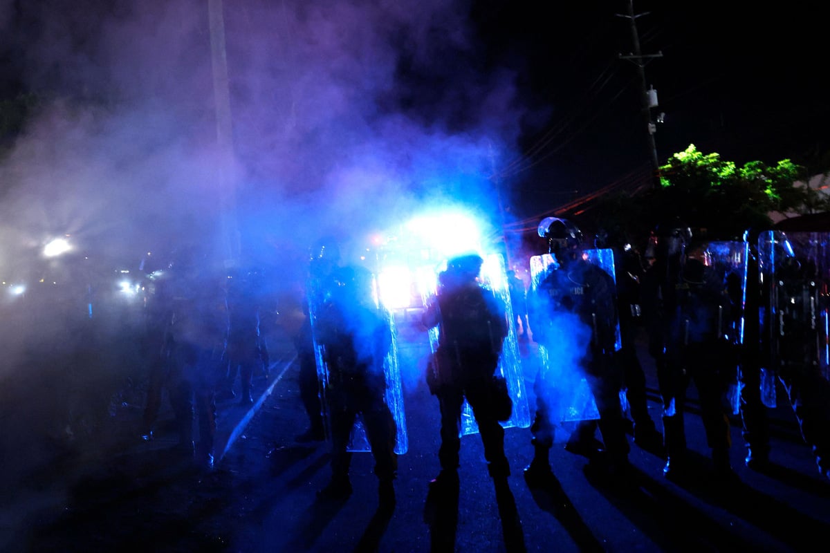 Newark imposes curfew amid escalating protests outside ICE detention center