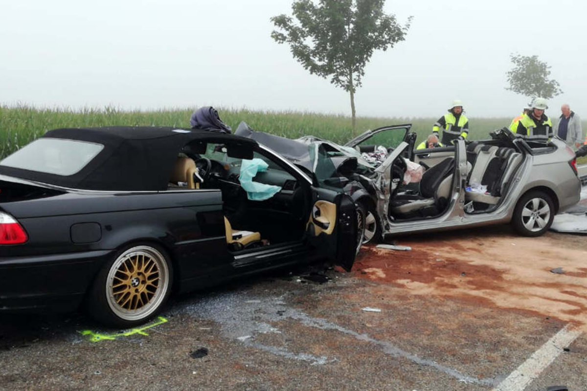 Tragödie Auf B12: Zwei Menschen Sterben Bei Horror-Unfall