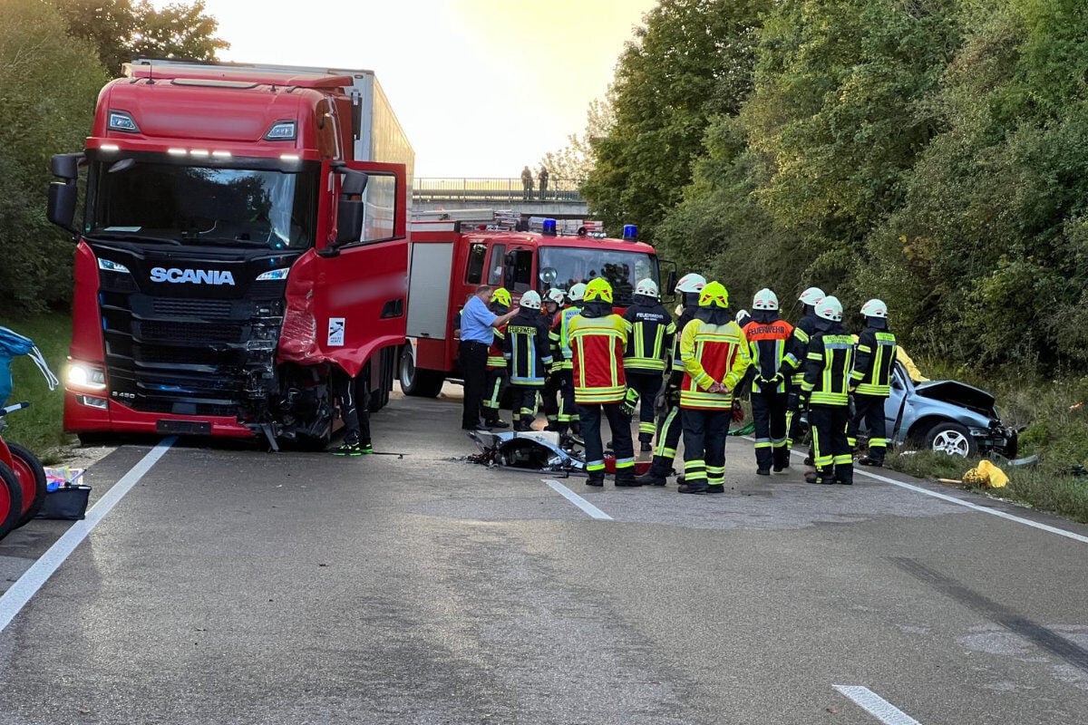 Tödlicher Unfall Auf Der B16: Mutter Stirbt Vor Den Augen Ihrer Kinder