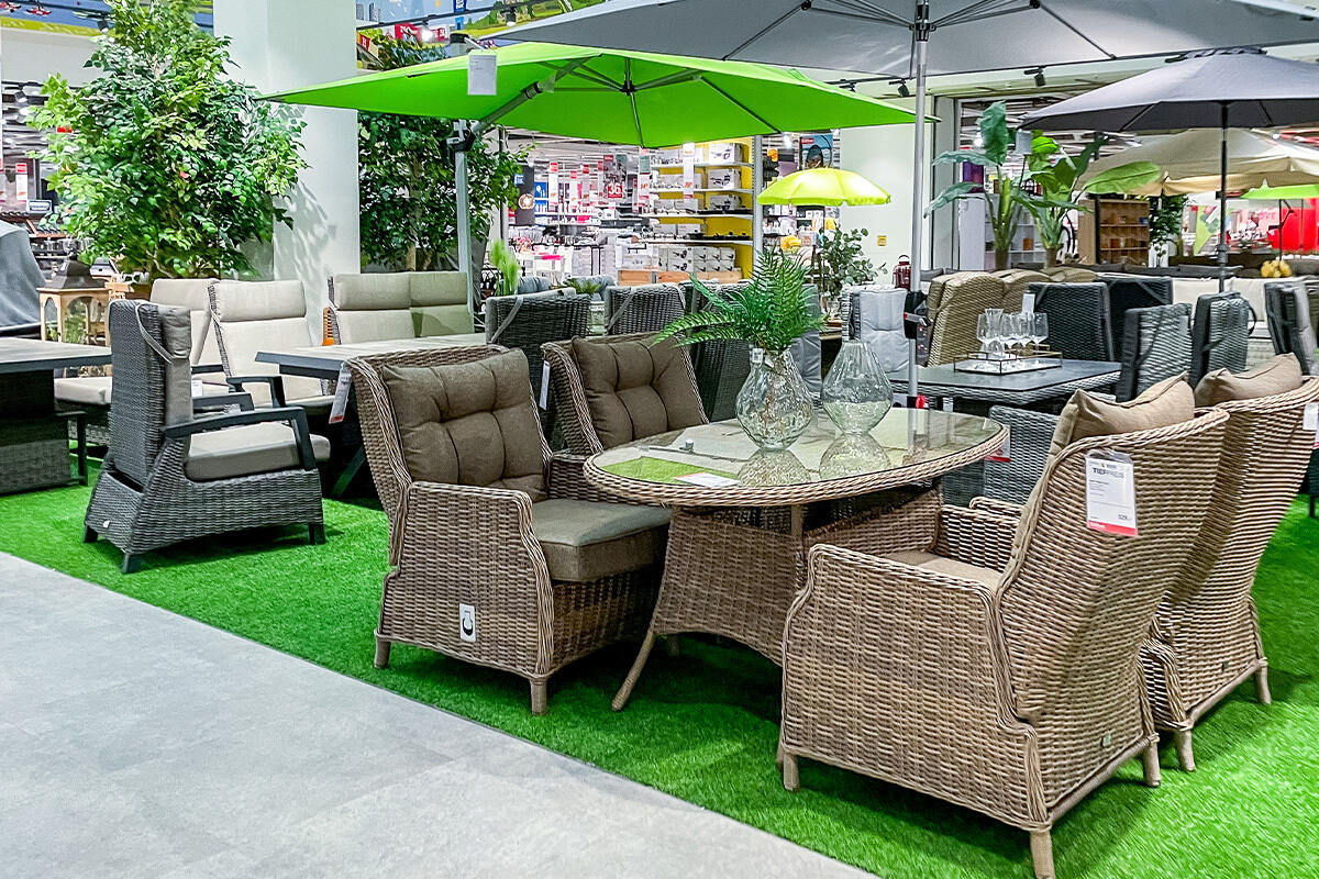 Höffner is currently selling garden furniture at a great bargain price