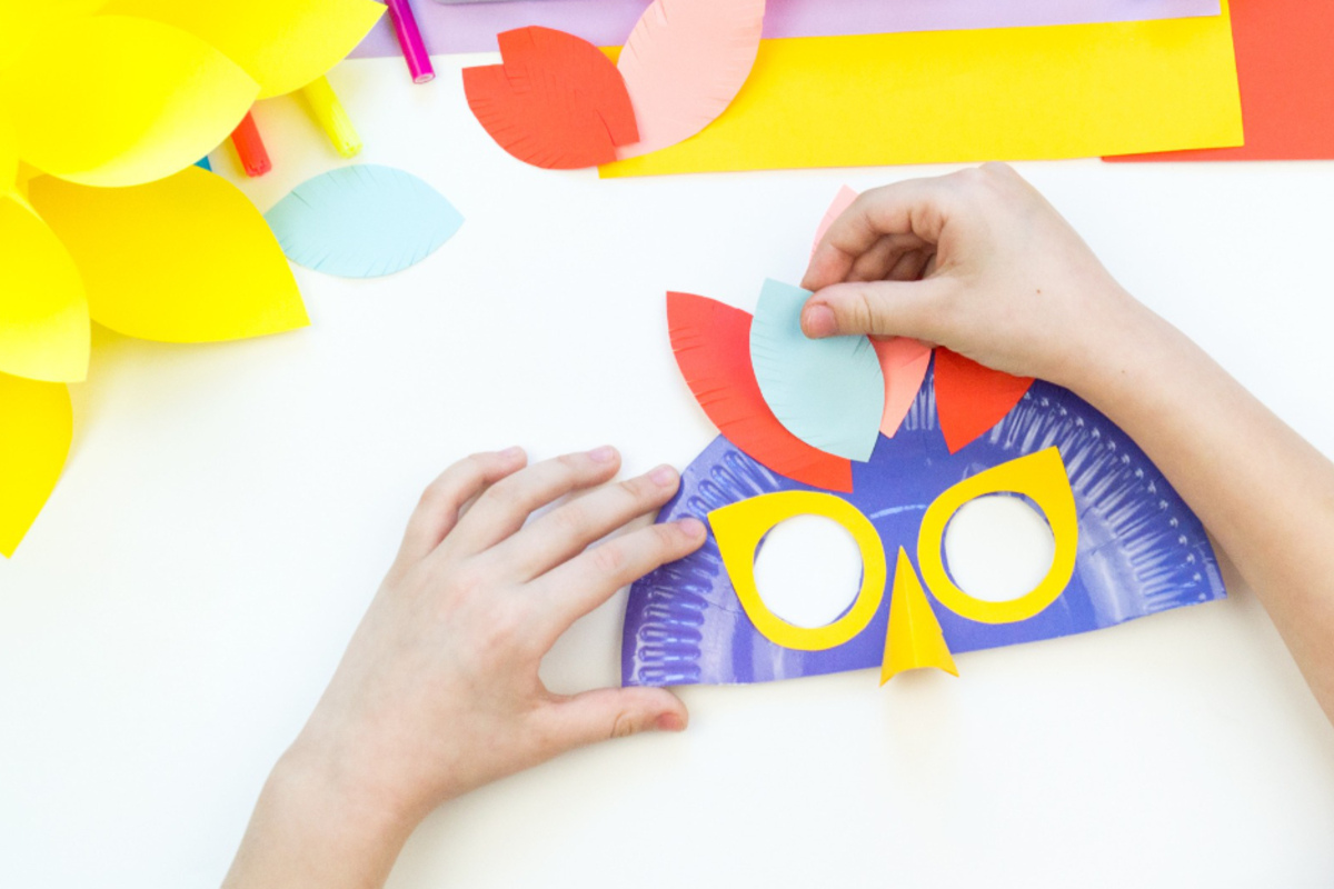  Masken aus Papptellern: 3 einfache Anleitungen Bildidee 