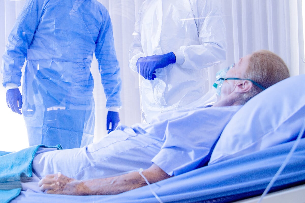 Unfassbarer Verdacht Sterben Altere Corona Patienten Mit Morphium Cocktail Tag24