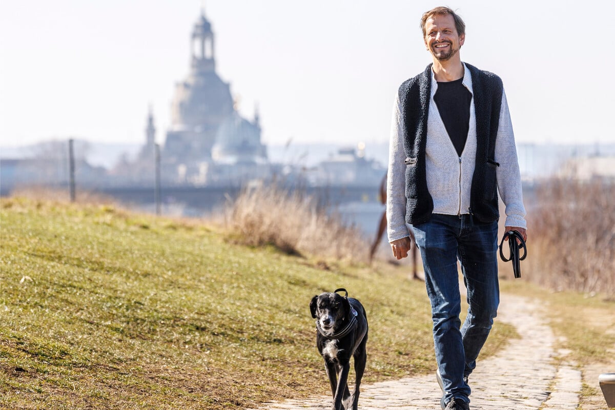 Comödien-Star Ronald Spiess: Von der Bühne in das Leben - Ein Held für Hunde