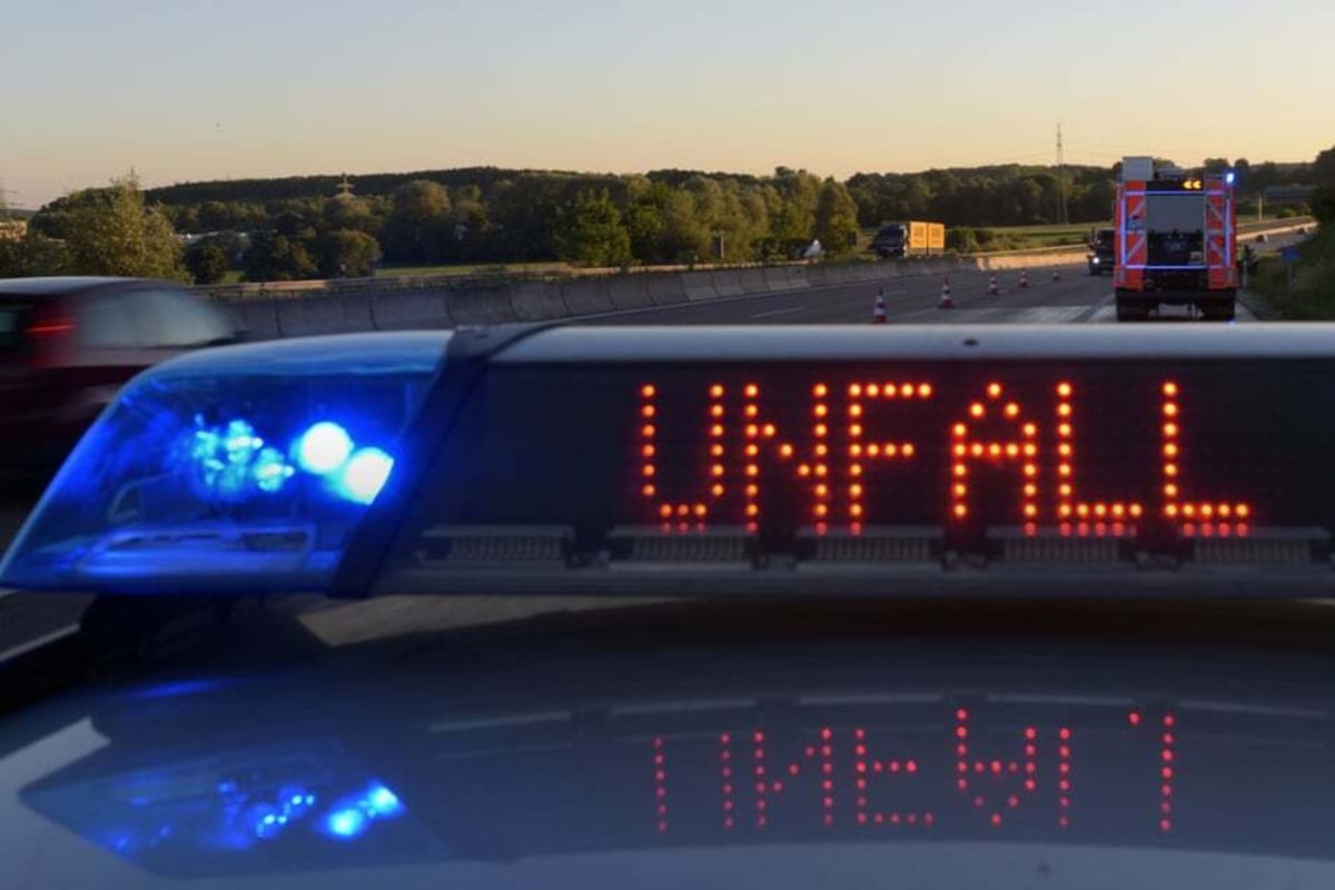 Stau auf A8! Unfall mit mehreren Fahrzeugen sorgt für Rettungseinsätze