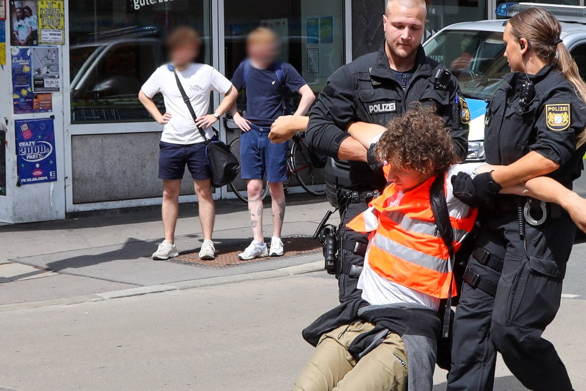 Letzte Generation legt Innenstadt lahm: Mehrere Festnahmen in Augsburg