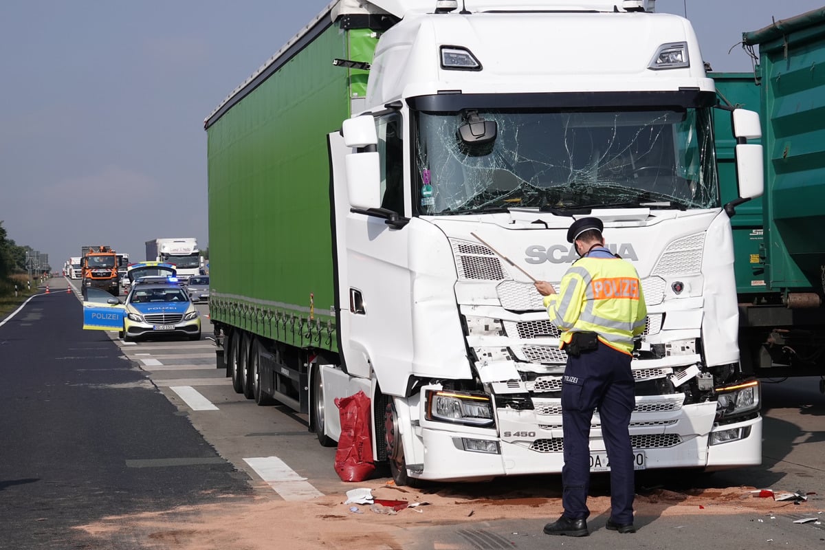 Unfall Auf Der A4 Bei Dresden: Totalschaden, Kilometerlanger Stau