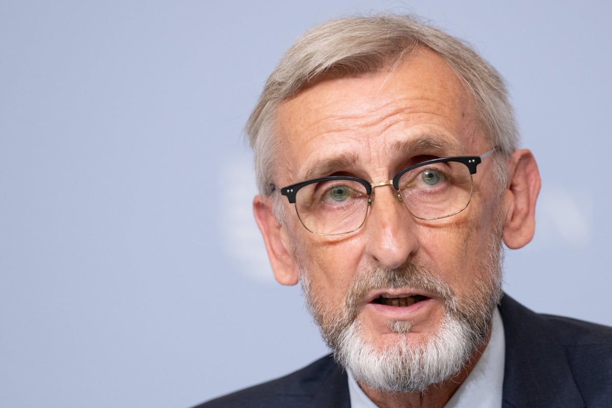 Sachsens-Innenminister-warnt-kurz-vor-Weihnachten-vor-Einbrechern