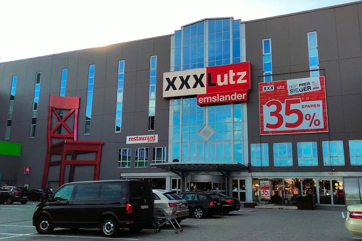 XXXLutz überrascht Kunden mit einem mega Abverkauf
