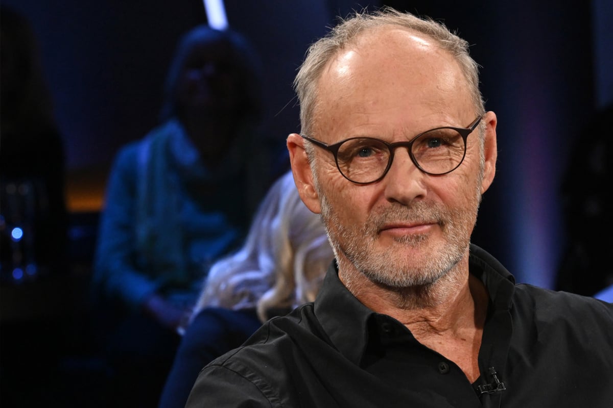 Reinhold-Beckmann-steht-ohne-Zuhause-da-Nichts-mehr-zu-retten-