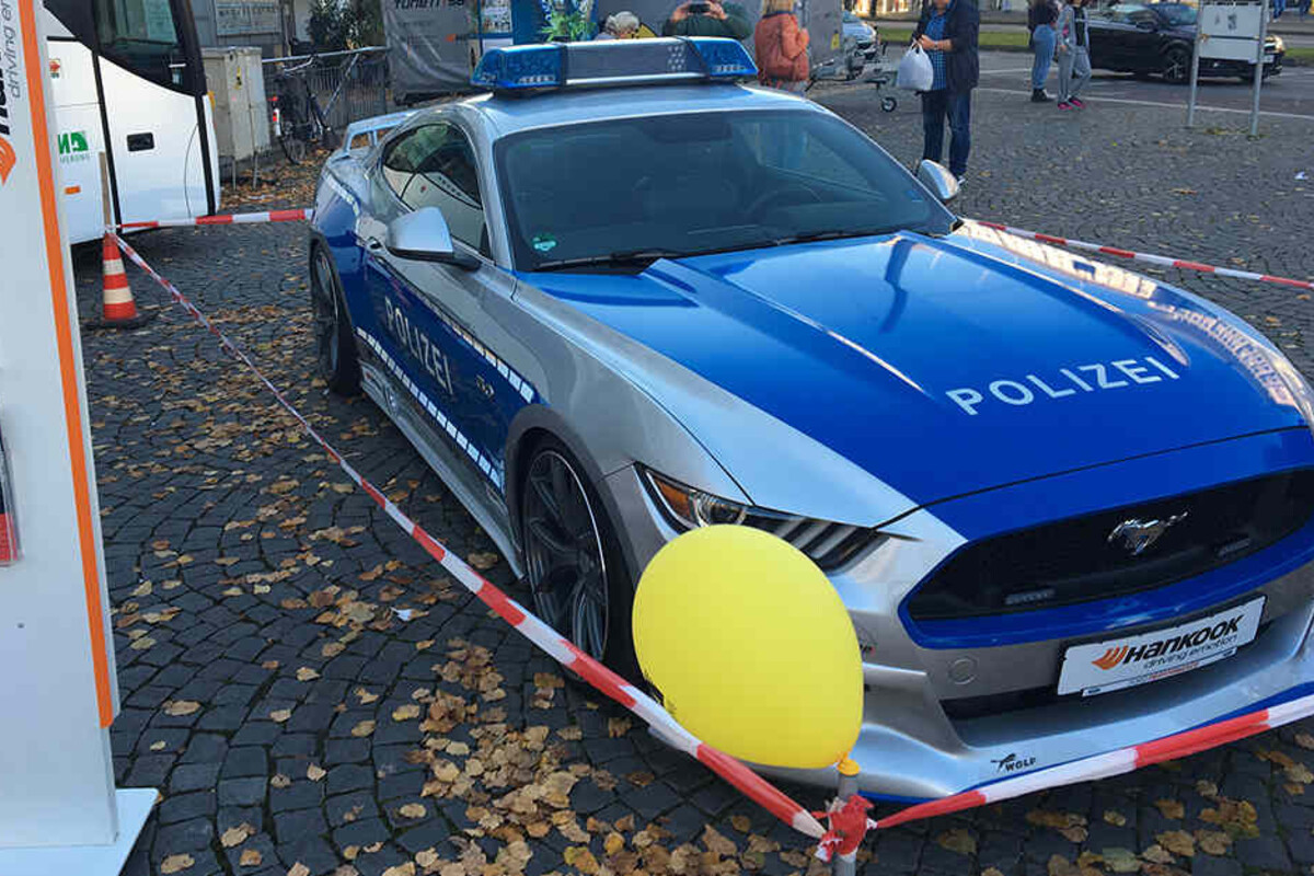 Ist Dieser Mustang Das Nachste Ps Monster Der Polizei Tag24