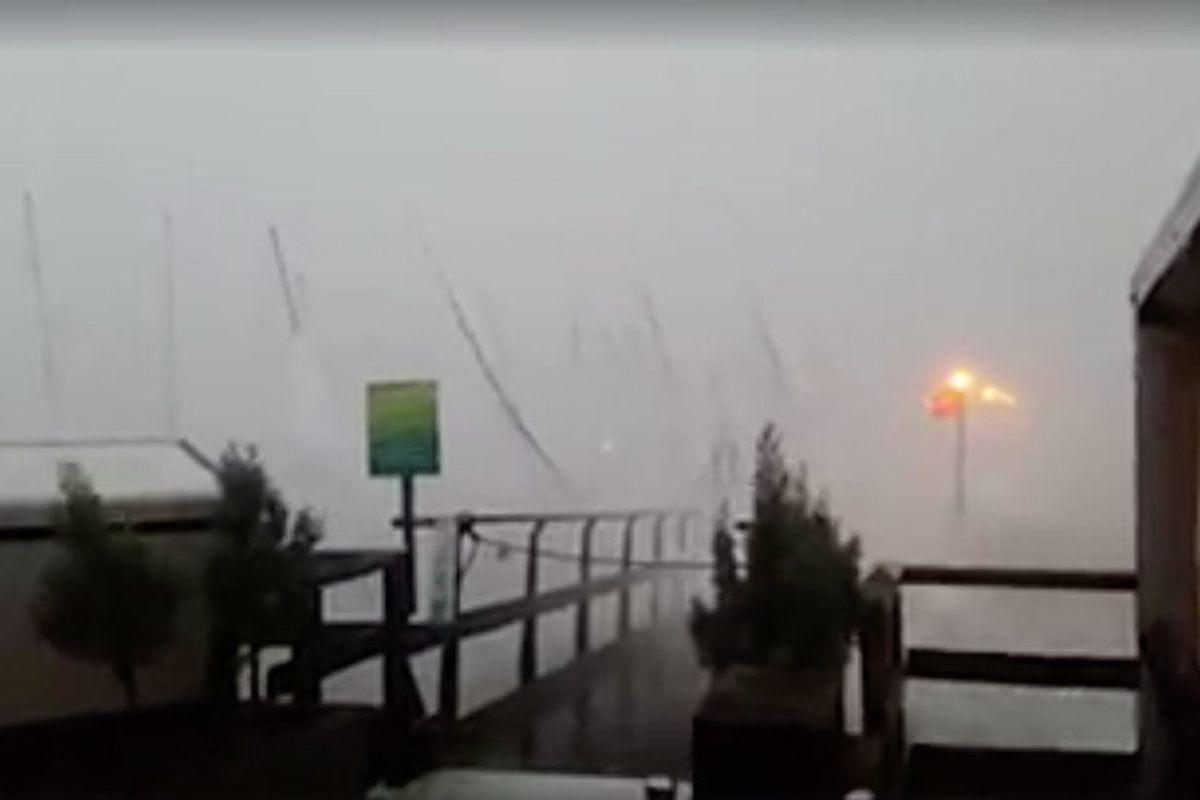 Dieses Video zeigt das MegaUnwetter am Cospudener See TAG24