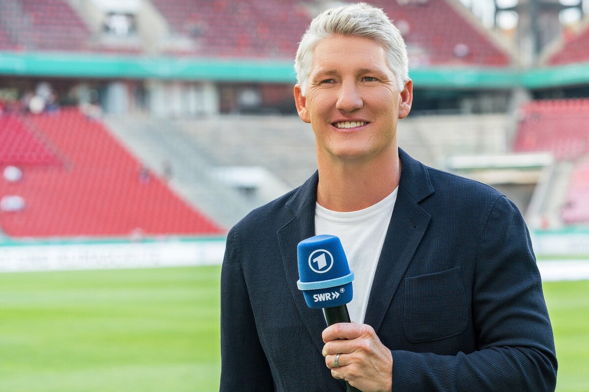 Bastian Schweinsteiger Bleibt Ard Experte Weltmeister Bei Heim Em Dabei 