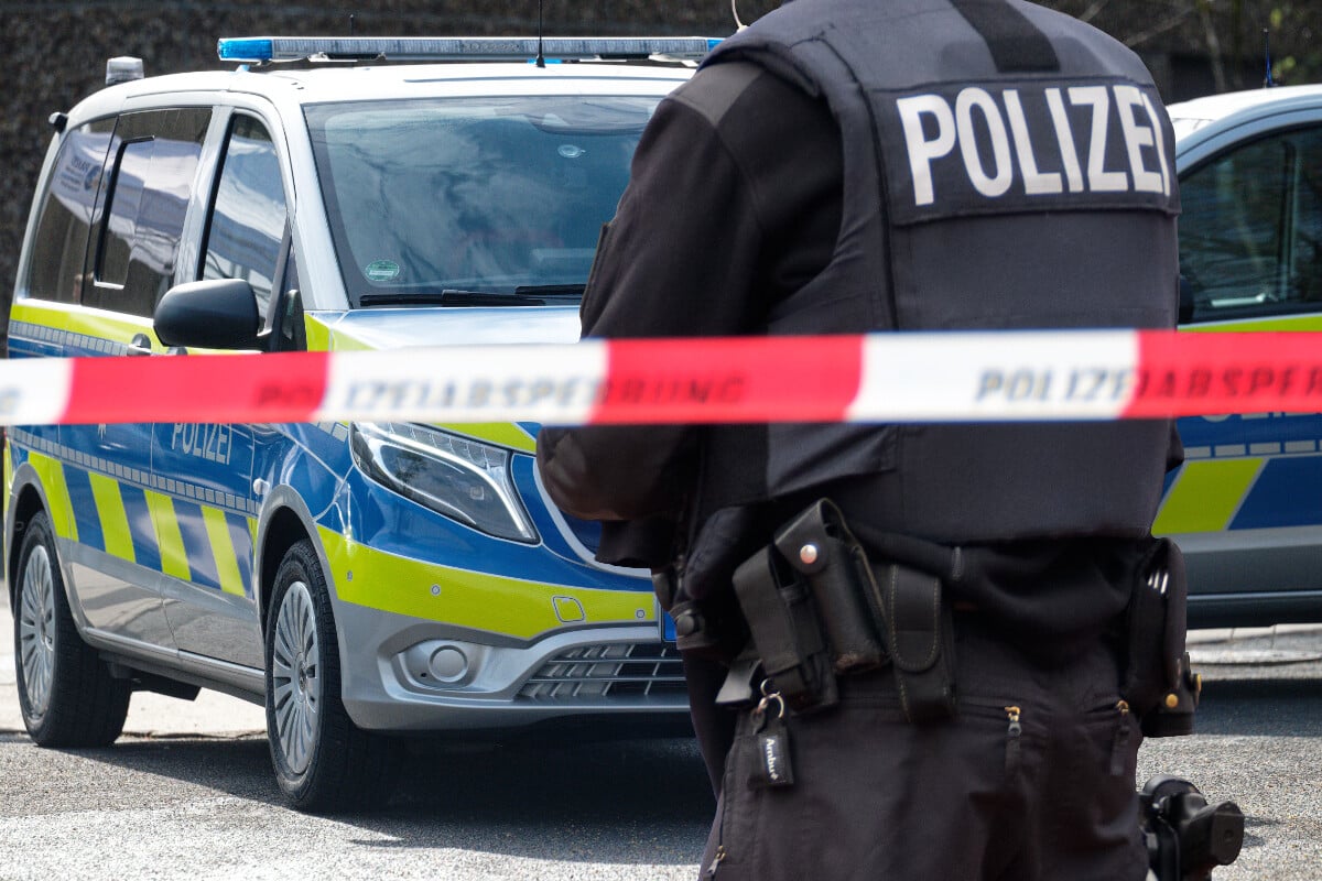 Flugzeug stürzt über Wohngebiet in Rheinland-Pfalz ab: Zwei Tote