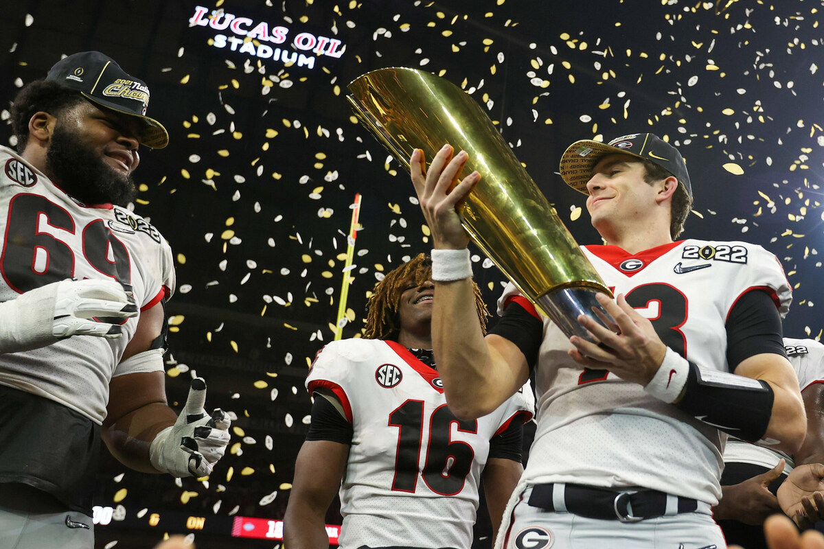 Georgia's pick-six seals school's first national title since 1980