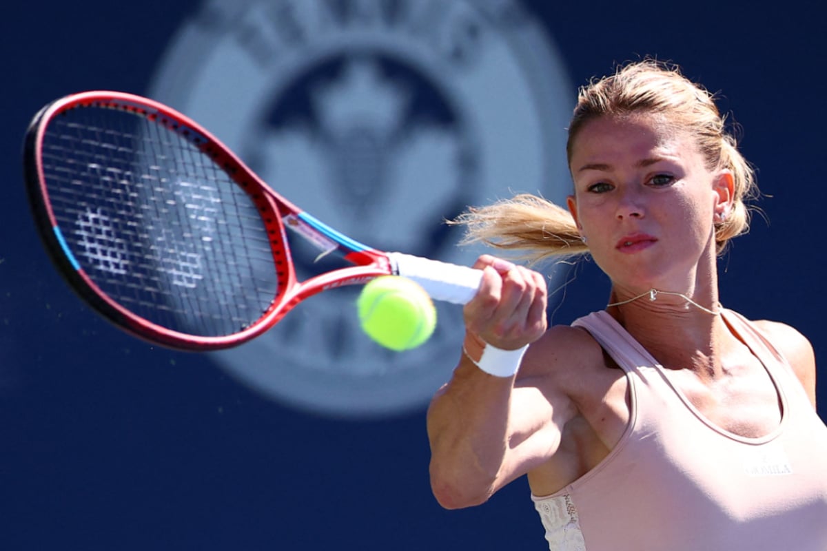 Hat sich Camila Giorgi einen gefälschten Impfpass besorgt? Ermittlungen  gegen Tennis-Schönheit!