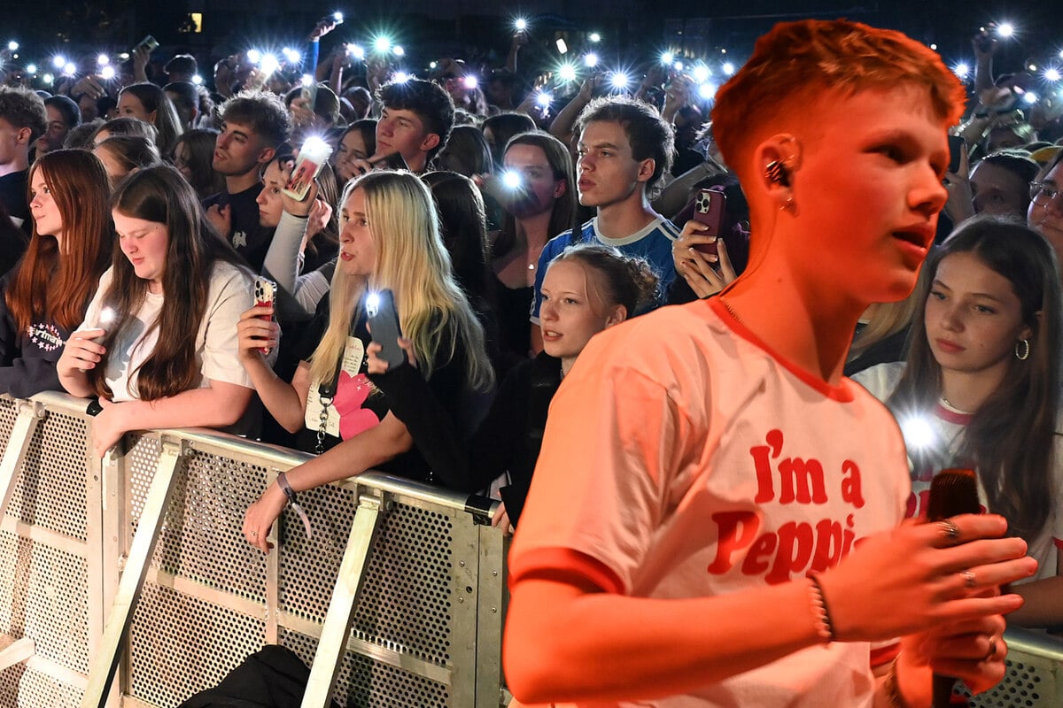 -F-ck-Nazis-17-j-hriger-Newcomer-feiert-mit-Statement-gegen-Rechts-Durchbruch-in-Leipzig