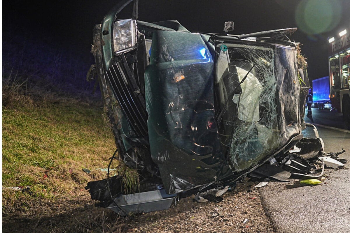 VW Und Mercedes Crashen Auf A8 Im Kreis Esslingen: Zwei Verletzte!